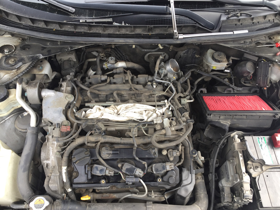 Замена свечей зажигания — Nissan Teana (J32), 2,5 л, 2008 года | своими ...