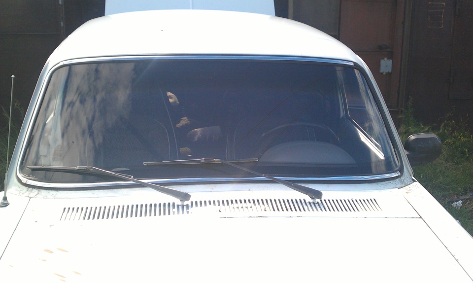 Решили поменять лобовое стекло поменяли через жоп. — ГАЗ 31029, 2,4 л ...