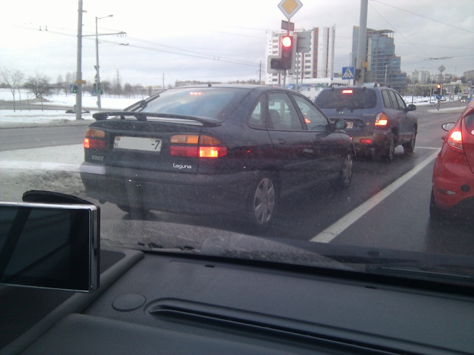 Порвался трос сцепления — Renault Laguna I, 2 л, 1999 года | поломка ...