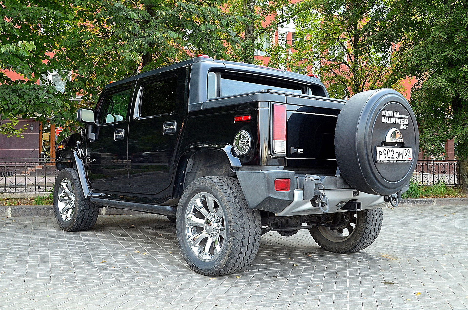 Какой расход у хаммера. Какой расход у хаммера. Хаммер h2 2010 года. Hummer h2 matte gray. Какой расход у хаммера.