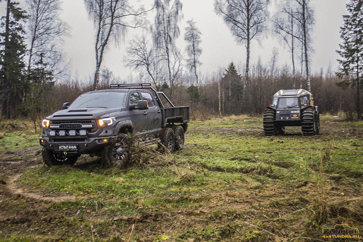 Toyota Tundra 6x6