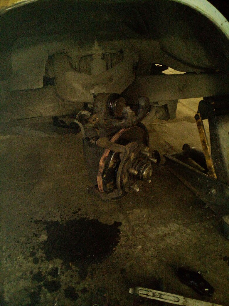 Подклинивает суппорт — Hyundai Porter (3G), 2,5 л, 2007 года | поломка ...