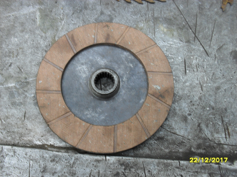 Фото в бортжурнале Самодельный минитрактор