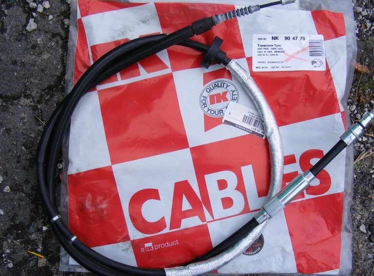 Замена тросиков ручника без снятия центральной консоли. Техосмотр ...