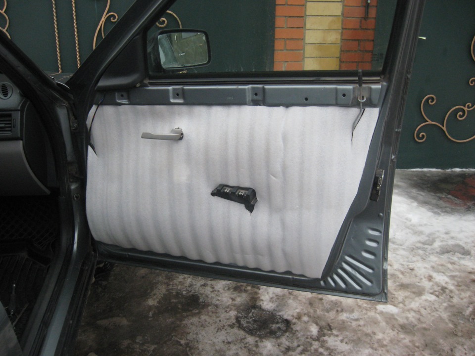 бюджетная шумка. — Lada Приора хэтчбек, 1,6 л, 2009 года | своими ...