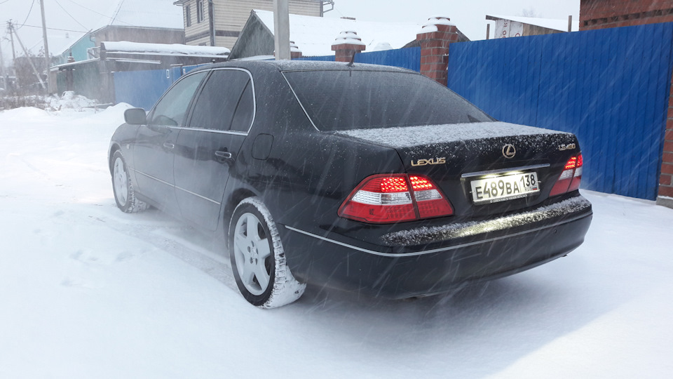 Фото в бортжурнале Lexus LS (UCF30)