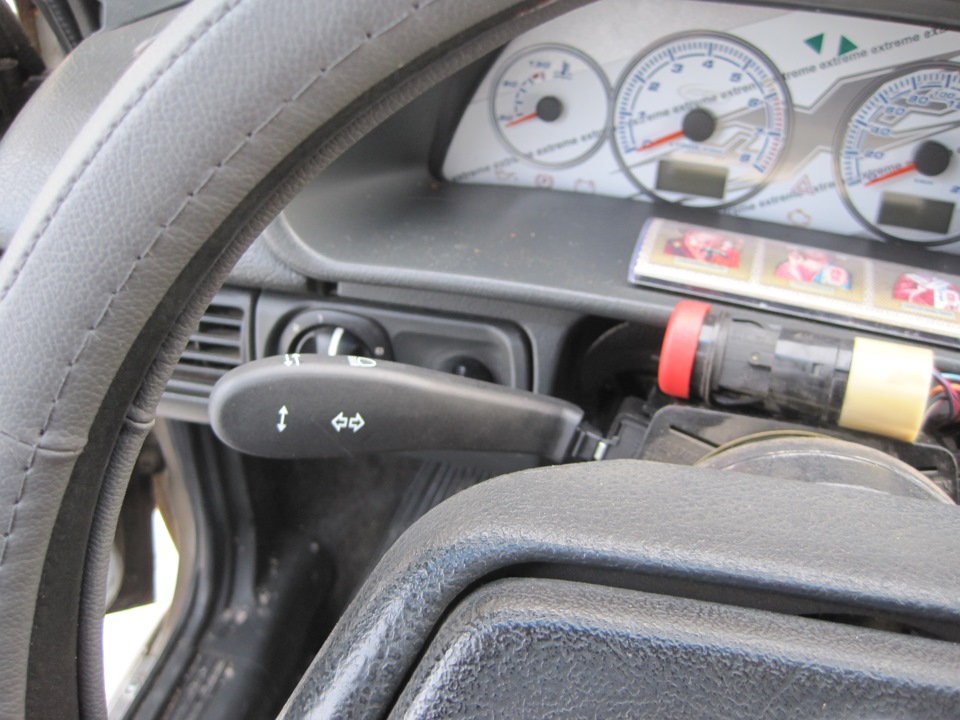 Рычаг переключения поворотников — Lada 2115, 1,5 л, 2004 года ...