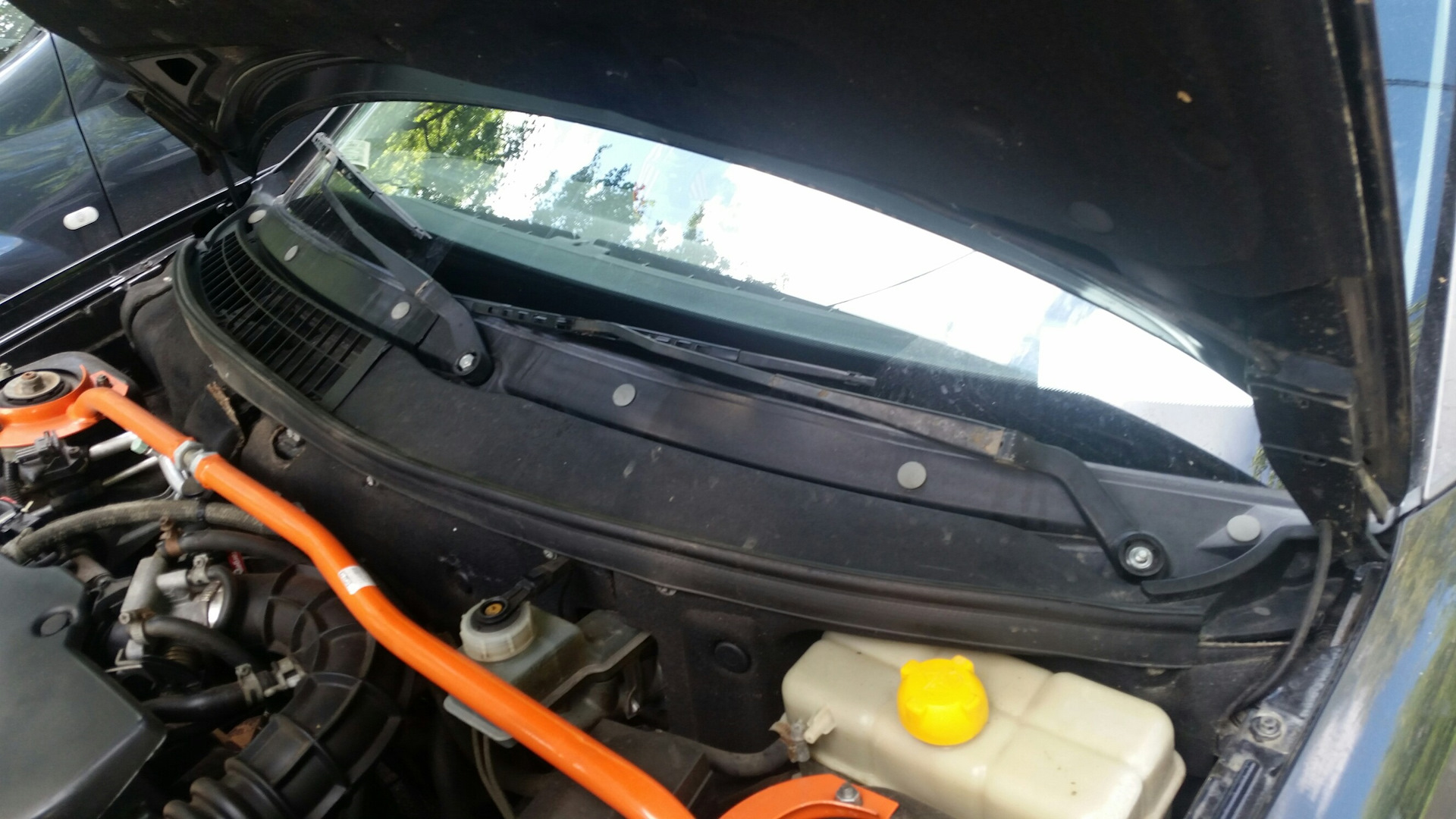 Как снять поводки дворников приора 1 год и поводки дворников - Lada Приора хэтчбек, 1,6 л, 2008 года просто так DRI