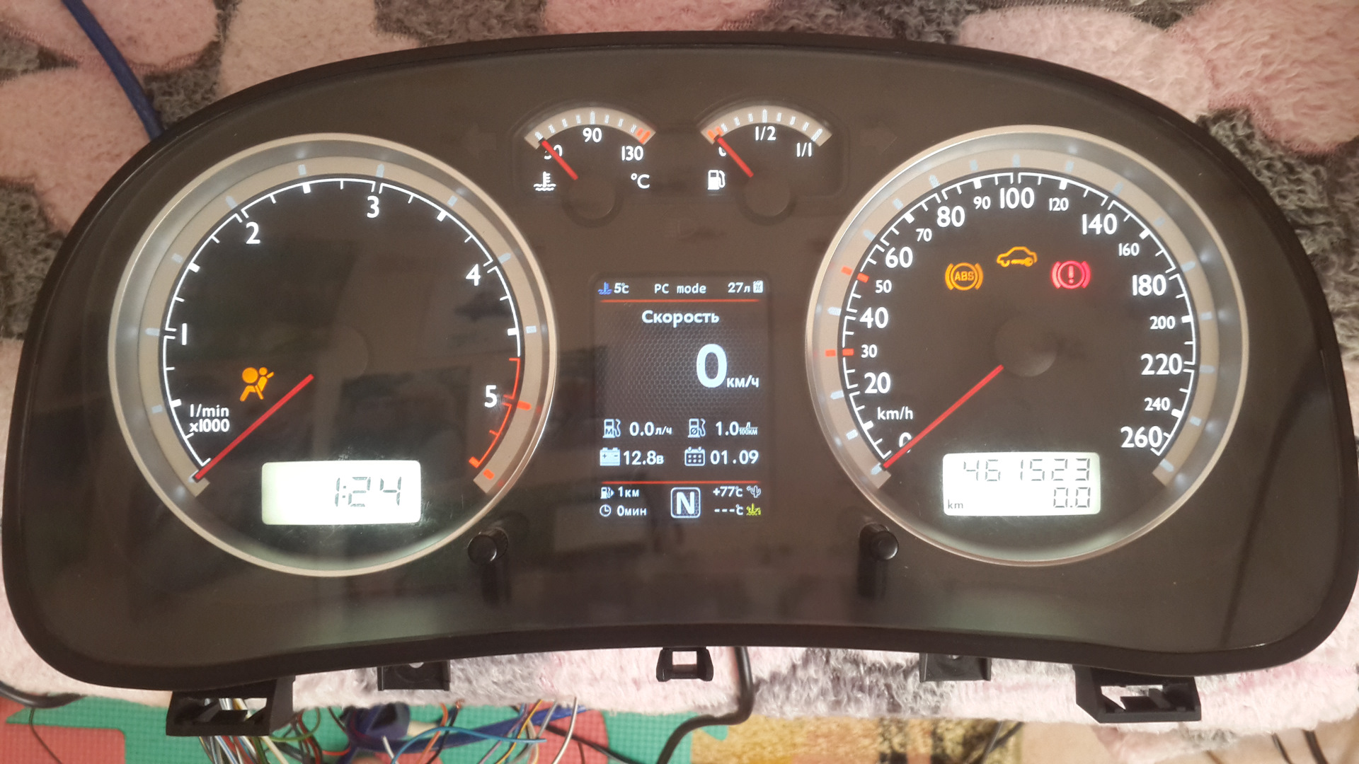 100 27. COLORMFD TPMS VW.