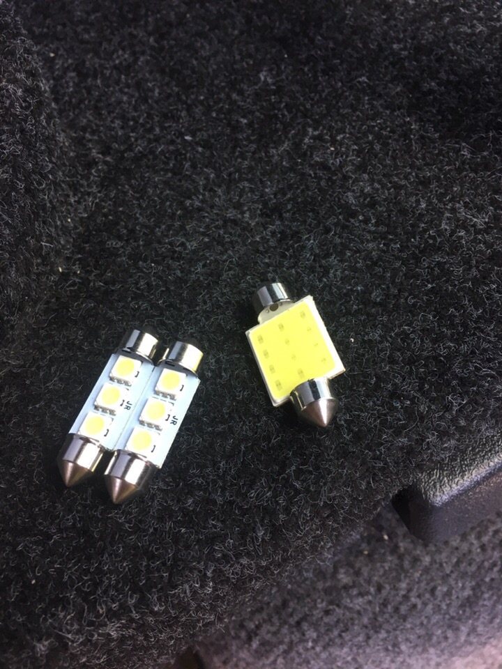 Мелочевка 2. Лампочки, номерные рамки, задняя полка, задние колонки и ...