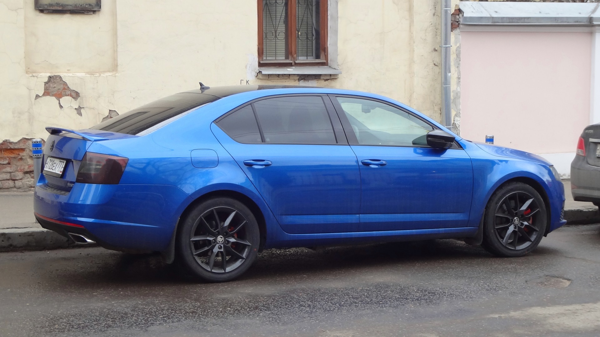 Skoda Octavia a7 FL синяя матовая