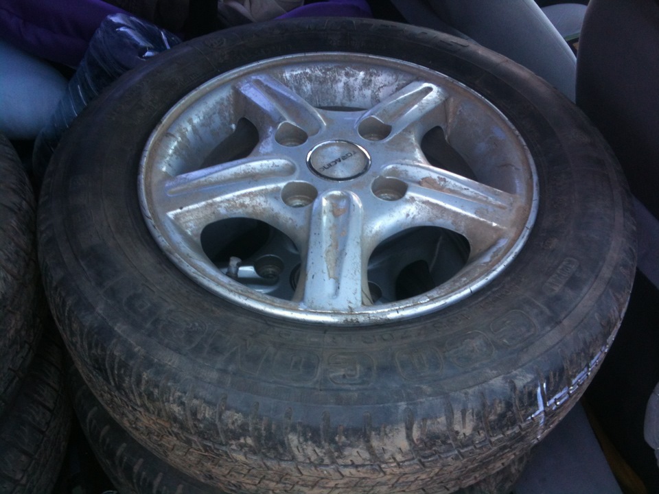 Шины на матиз r13. Маииз r 13 145 70 Hankook. Матиз резина r13.