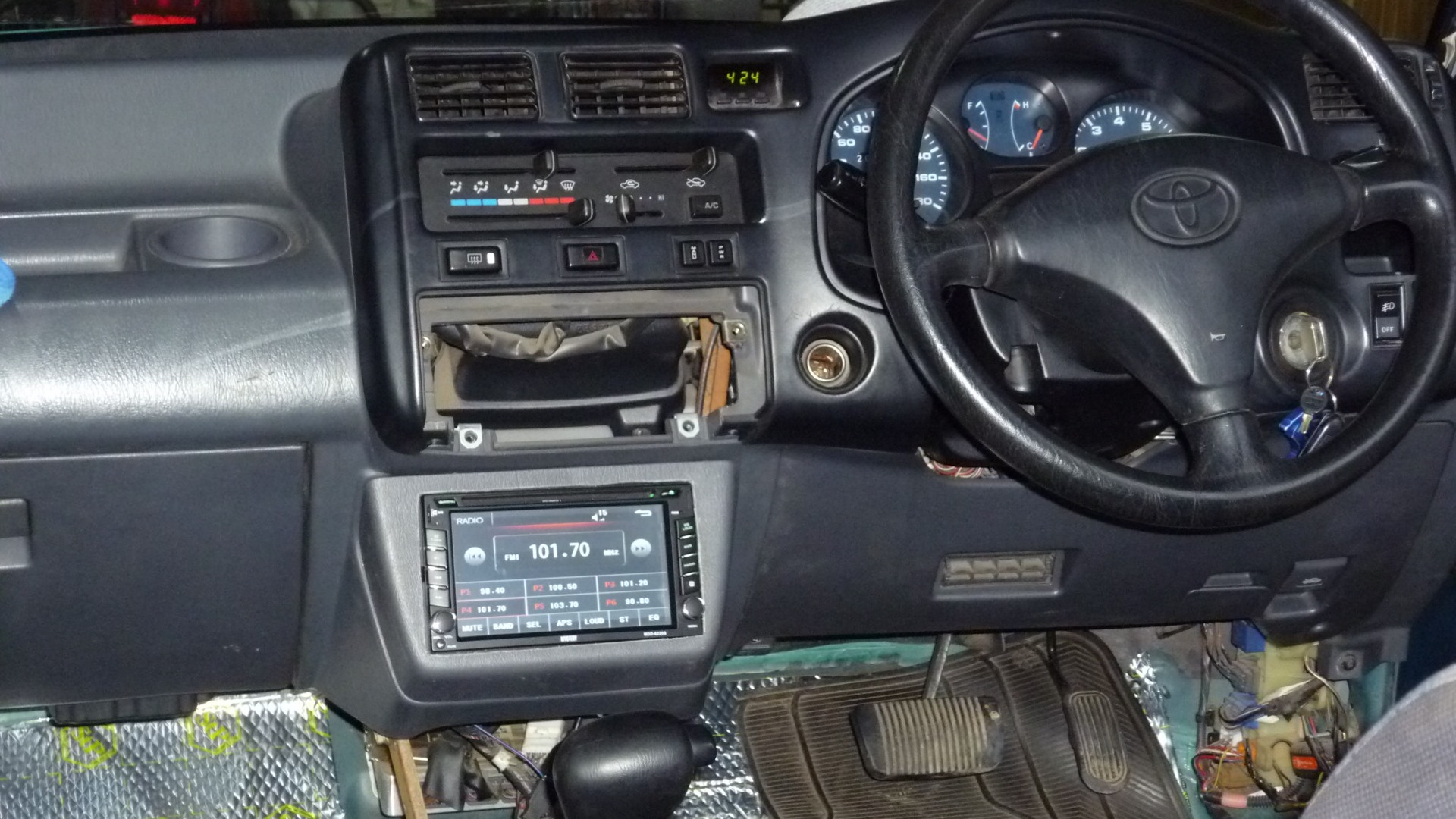 Toyota RAV4 (I) 2.0 бензиновый 1994 | правый руль на DRIVE2