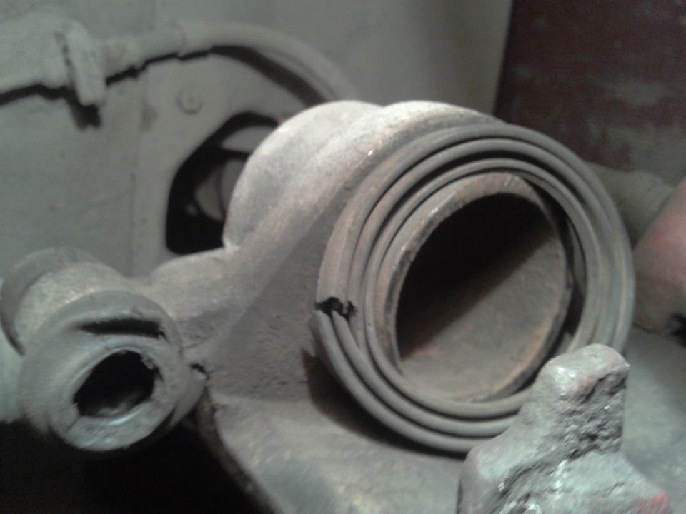 при торможении дрожит педаль и вибрация по всей машине… — Mazda 626 IV ...