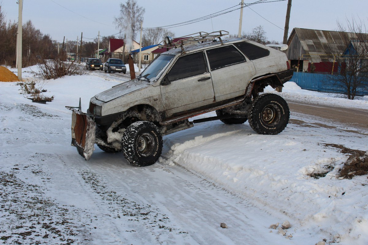 ВАЗ 2108 на больших колесах