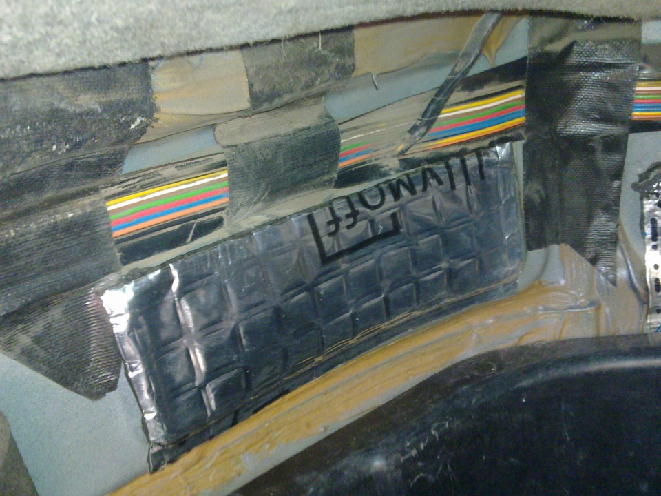 Вода в карманах багажника — Lada 112 Coupe, 1,6 л, 2008 года ...