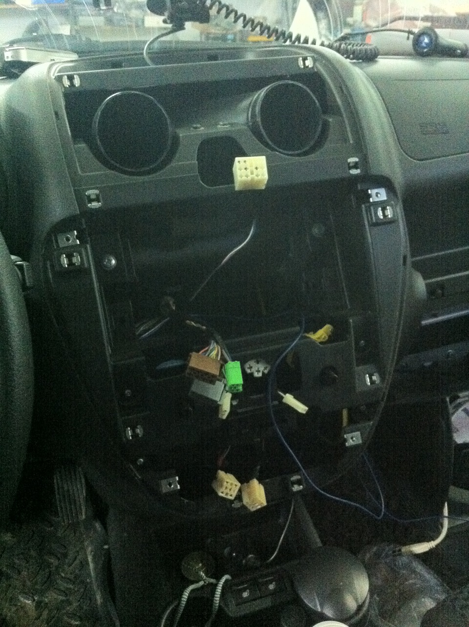 установка сабвуфера в лада гранта люкс — Lada Гранта, 1,6 л, 2012 года ...