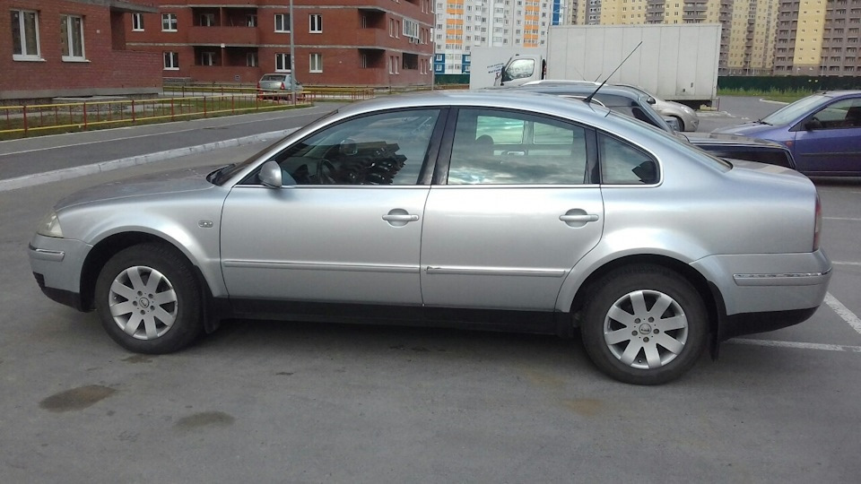 фотка до занижения — Volkswagen Passat B5