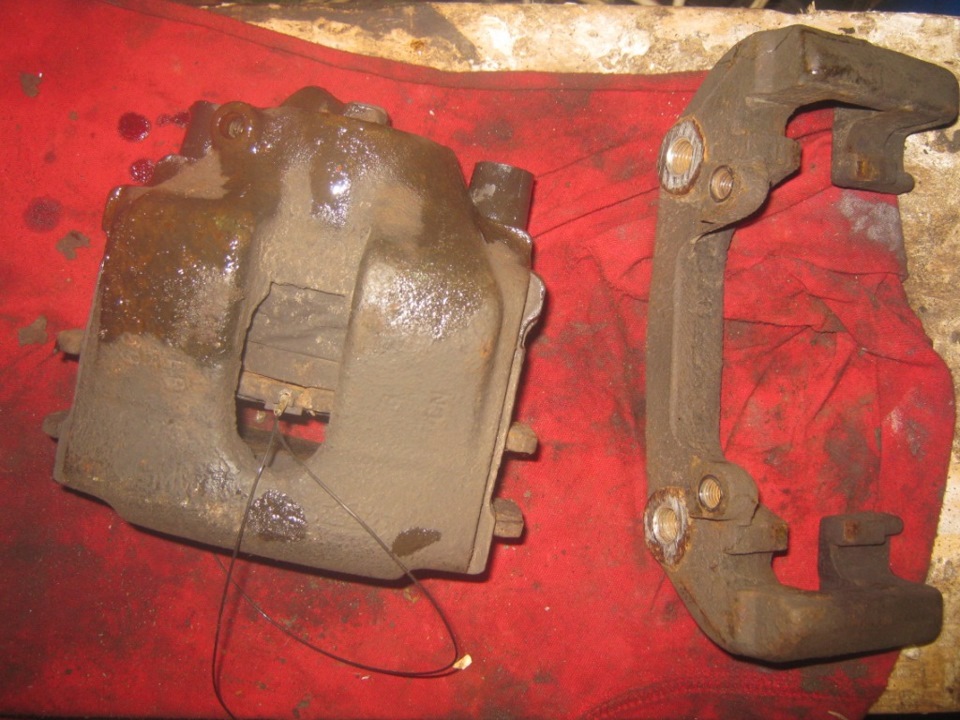 d0c2fe8s 960 Как выдавить поршень тормозного суппорта