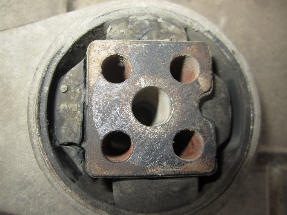 растяжка рычагов — Lada Приора седан, 1,6 л, 2009 года | тюнинг | DRIVE2