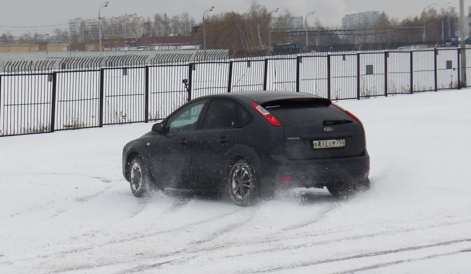 Дрифт Форд Фокус — Ford Focus III Wagon, 1,5 л, 2015 года | покатушки ...