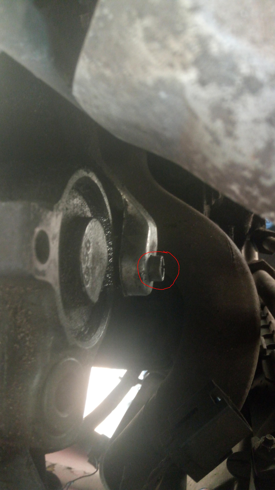 Как снять насос гидроусилителя руля форд эскорт? — Сообщество «Ford ...