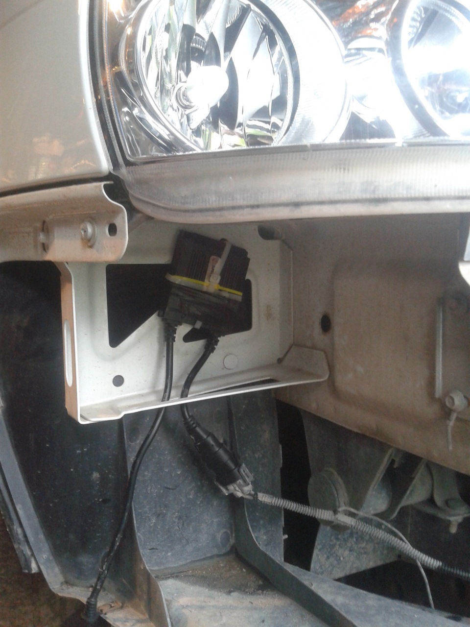 Долгожданная установка линзовых противотуманных фар+ксенон в них ...