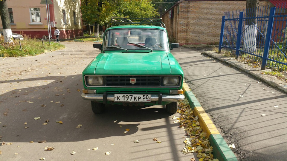 Москвич 2140 "Гена" из мультфильма.