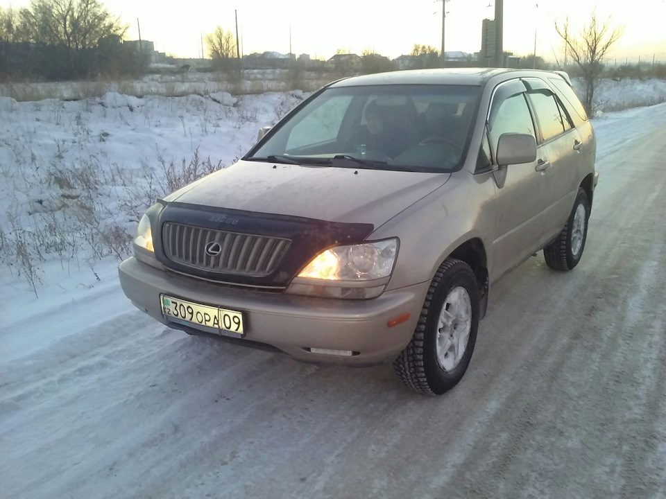 При заправки отщелкивает пистолет — Lexus RX (1G), 3 л, 2000 года ...