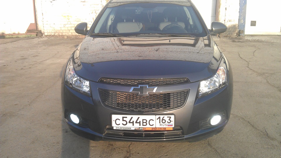 Chevrolet Cruze серый металлик