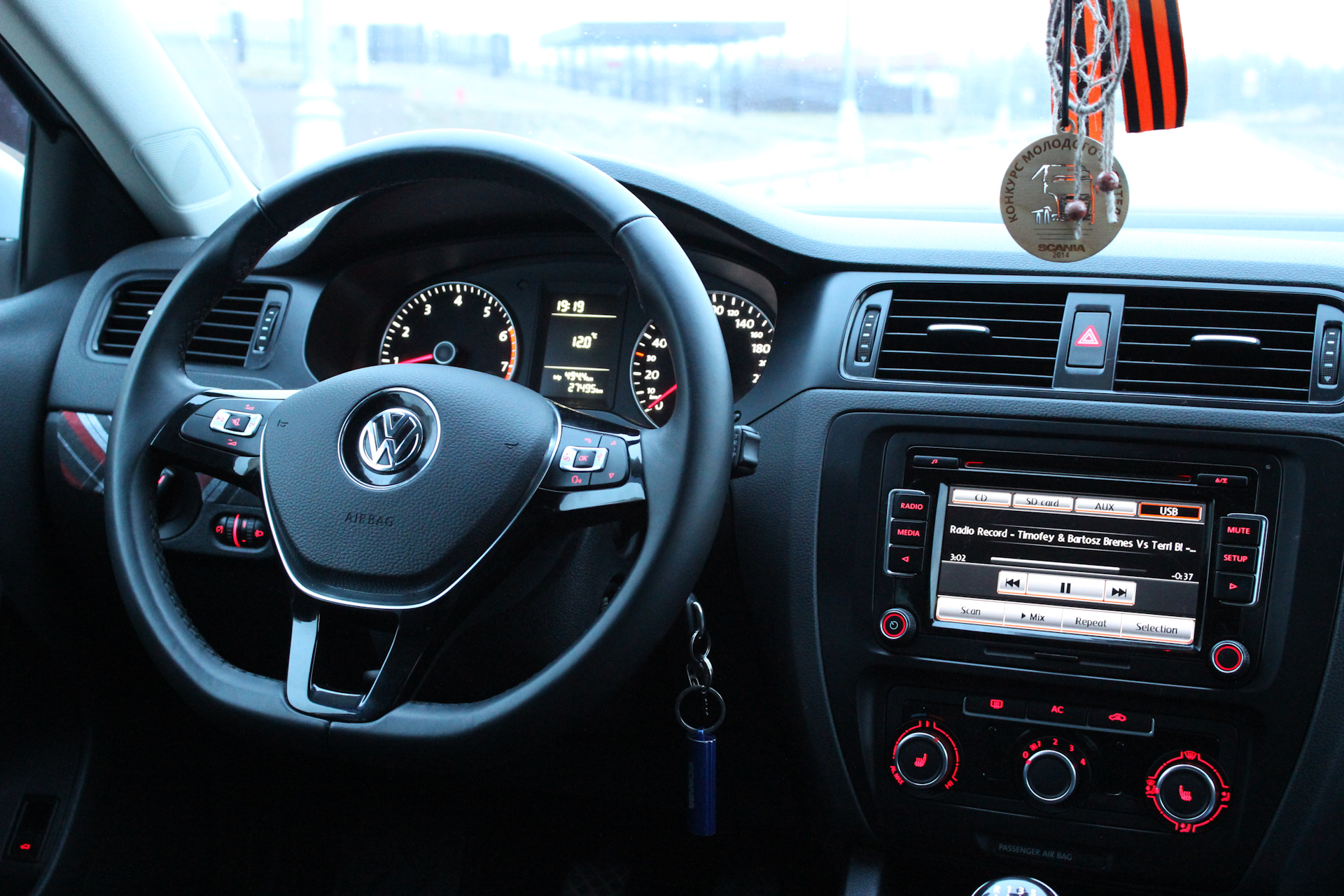 манитор для фолесваген жетта 206до 2010 го годан. фольксваген джетта седан 2012. панель управления джетта. панель управления джетта. фольксваген джетта 2008 2.