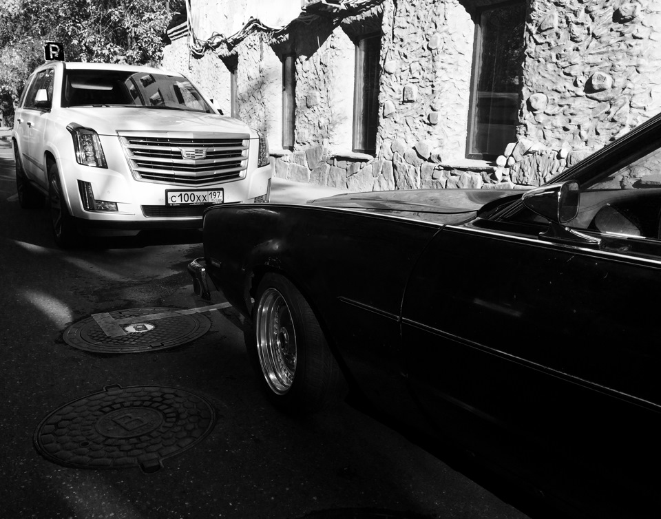 14-cadillac-escalade-4g-6-2-2015-drive2