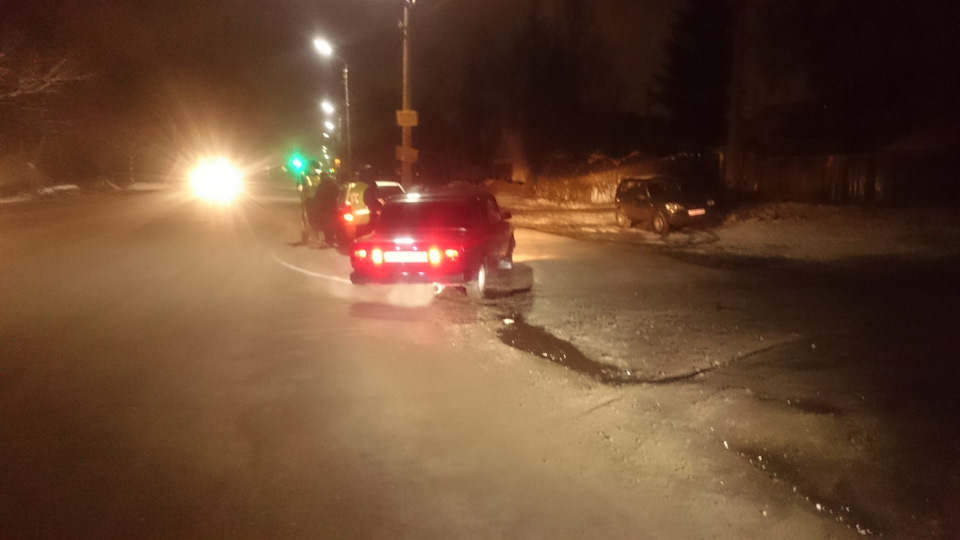 Ксенон (маркировка фар DCR) РАБОТАЕТ! Лишению-нет — Lada 2113, 1,6 л ...