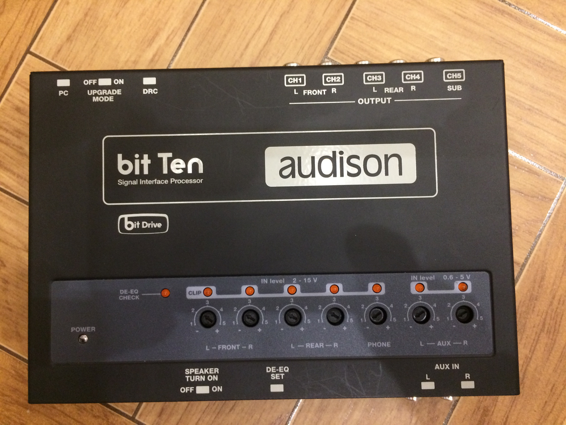 Audison bit ten. Процессор Audison bit. Процессор Аудисон бит оне. Audison DRC.