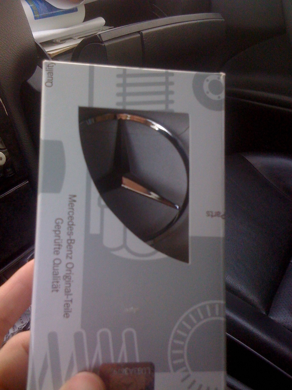 Новая эмблема на капот, ремонт противотуманок и установка пыльника под ...