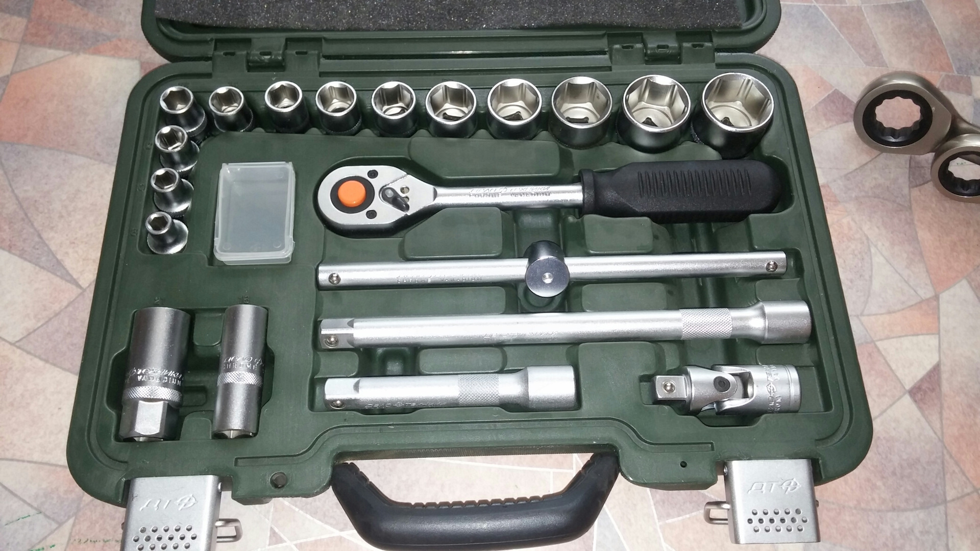 мечта автослесаря — Volkswagen Transporter T4, 1,9 л, 1995 года ...