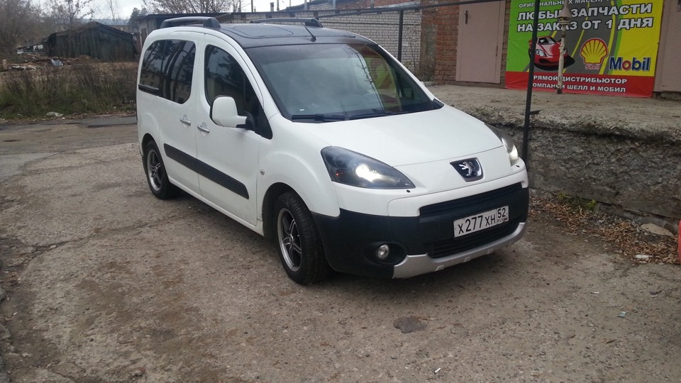 Peugeot Partner Панда )