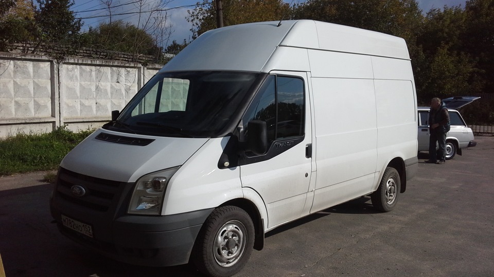 Транзит 7 дом. Форд транзит 7 поколение. Форд транзит 7 поколение. Форд транзит 2007 2. Форд транзит 7 мест.