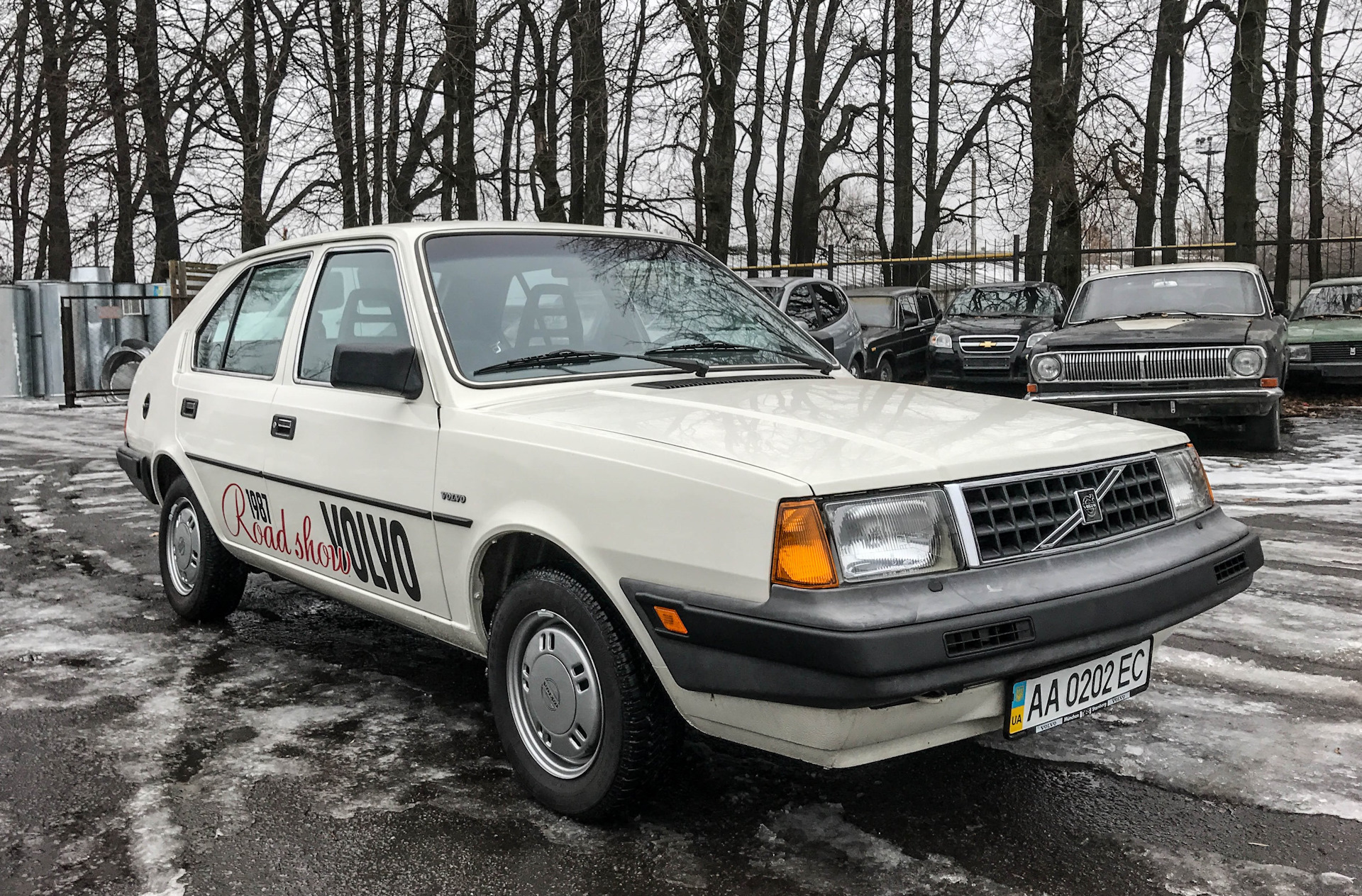 Капсула времени: Volvo 340 1987 года с пробегом 7107 км — «История  автомобилестроения» на DRIVE2