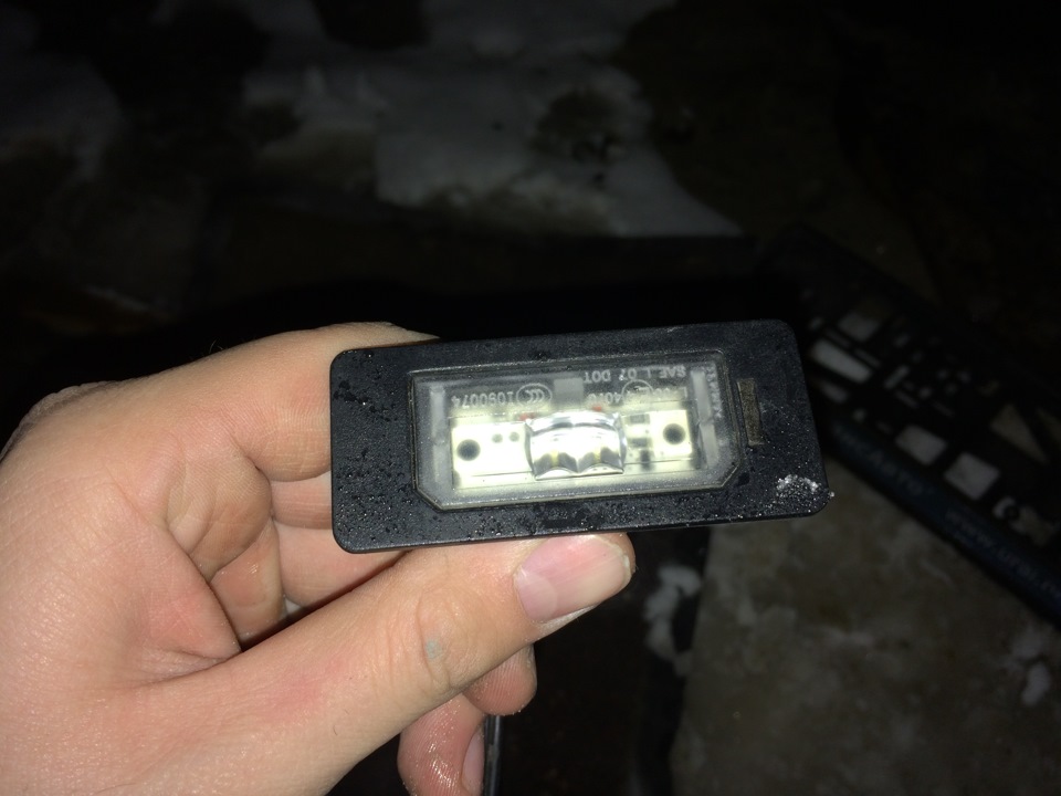 Подсветка номера. — Peugeot 307, 2 л, 2005 года | стайлинг | DRIVE2