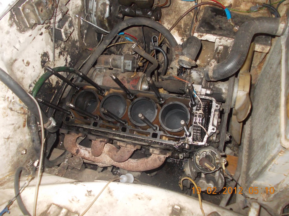 Снятие ГБЦ и прокачка тормозов — Москвич 2140, 1,5 л, 1984 года ...