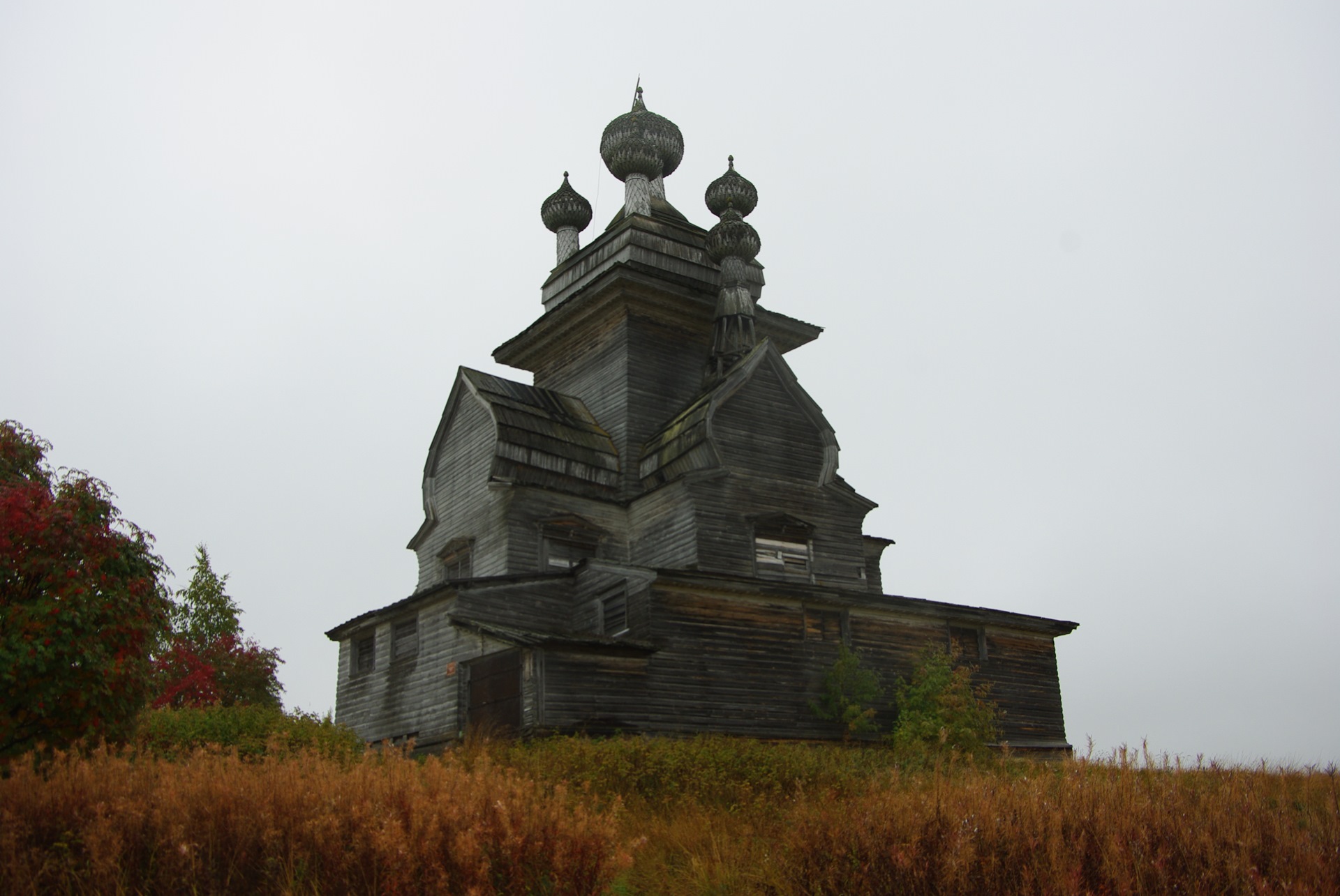 Каргополь деревянная Церковь