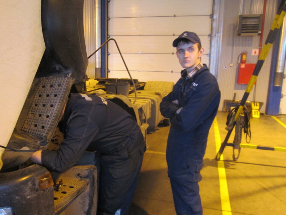 Умер стартер…((((((( — УРАЛ 43202, 9,9 л, 1989 года | поломка | DRIVE2