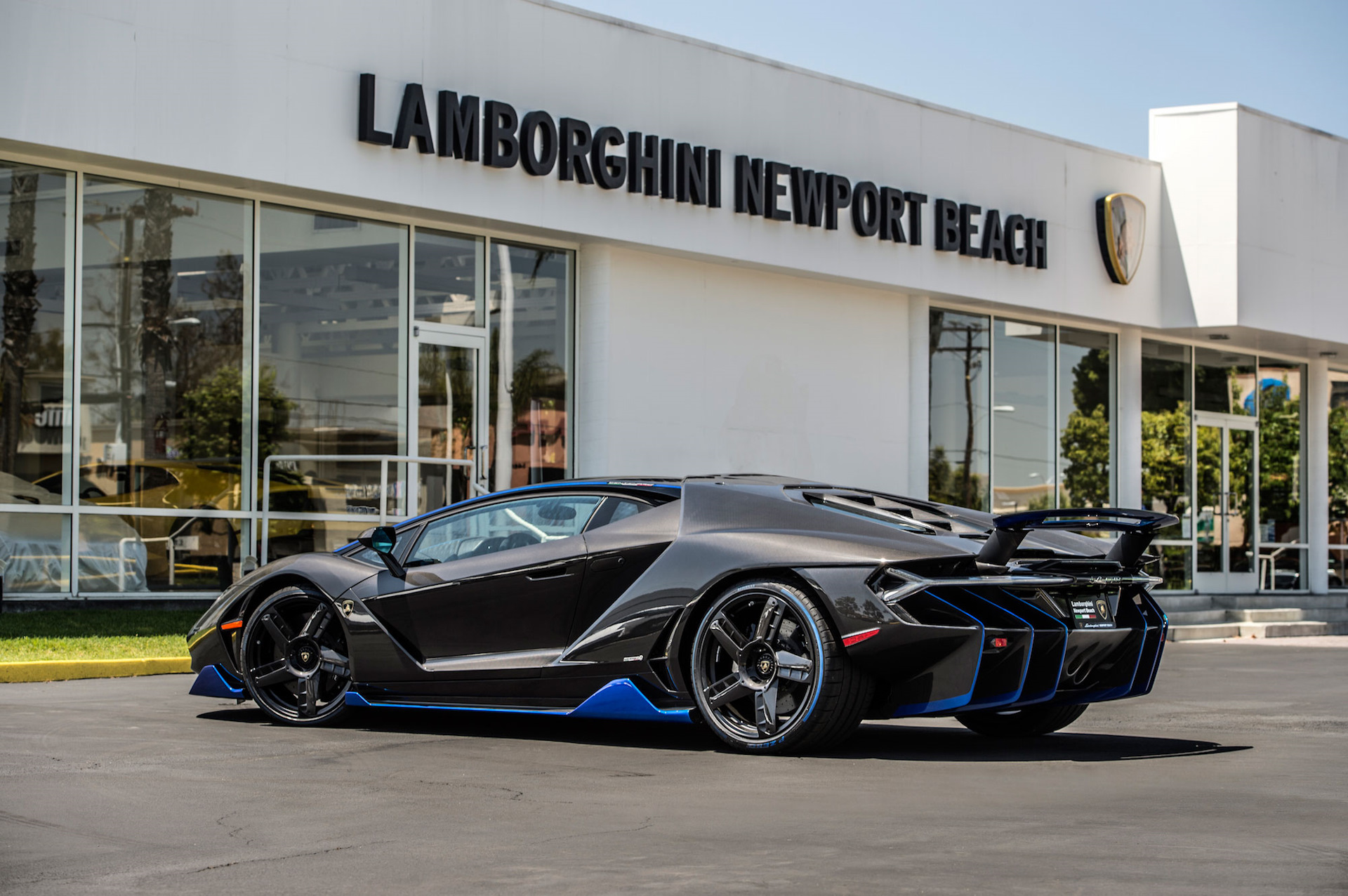 Kirunchk tadeli ламборджини. Ламборджини Сентенарио. Спорткар Lamborghini Centenario. 1 Ламборджини. Ламборгини ЛП 770.