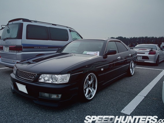 35 вип. Nissan Laurel c35 VIP. Nissan Laurel c33 VIP Style. Nissan Laurel VIP stance. Laurel 35 VIP.