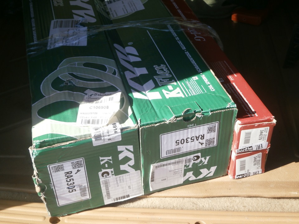 344279 Амортизатор передний (левый/правый). Серия Excel-G KYB ...