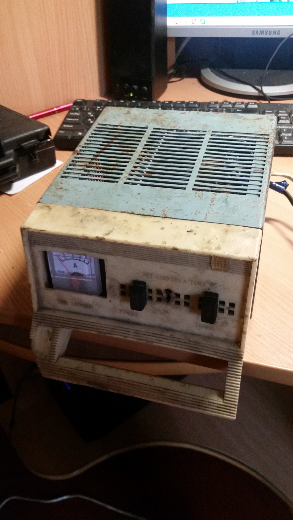 зарядное устройство — ЛуАЗ 969, 1988 года | электроника | DRIVE2