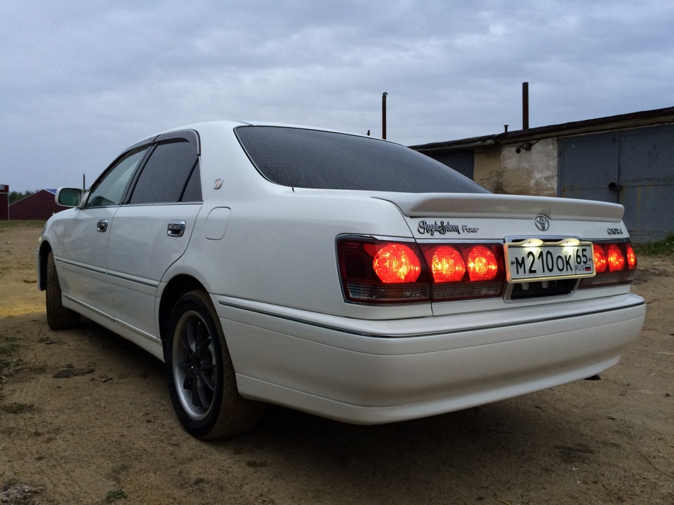 Toyota Crown 170 athlete