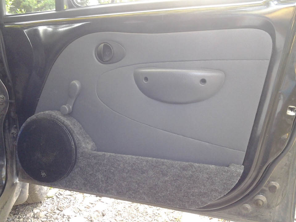 Подиумы daewoo matiz под 16 динамики. Колонки в передние двери дэу матиз. Подиумы на daewoo matiz. Подиумы 20 матиз. Подиумы матиз.