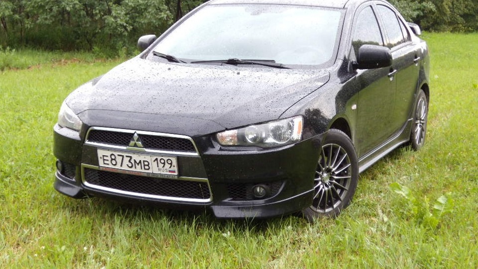 Mitsubishi Lancer 10 старый